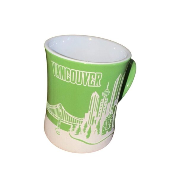 Vancouver Souvenir Green & White Ceramic Mug With City Skyline Design 4" Tall - Picture 2 of 6